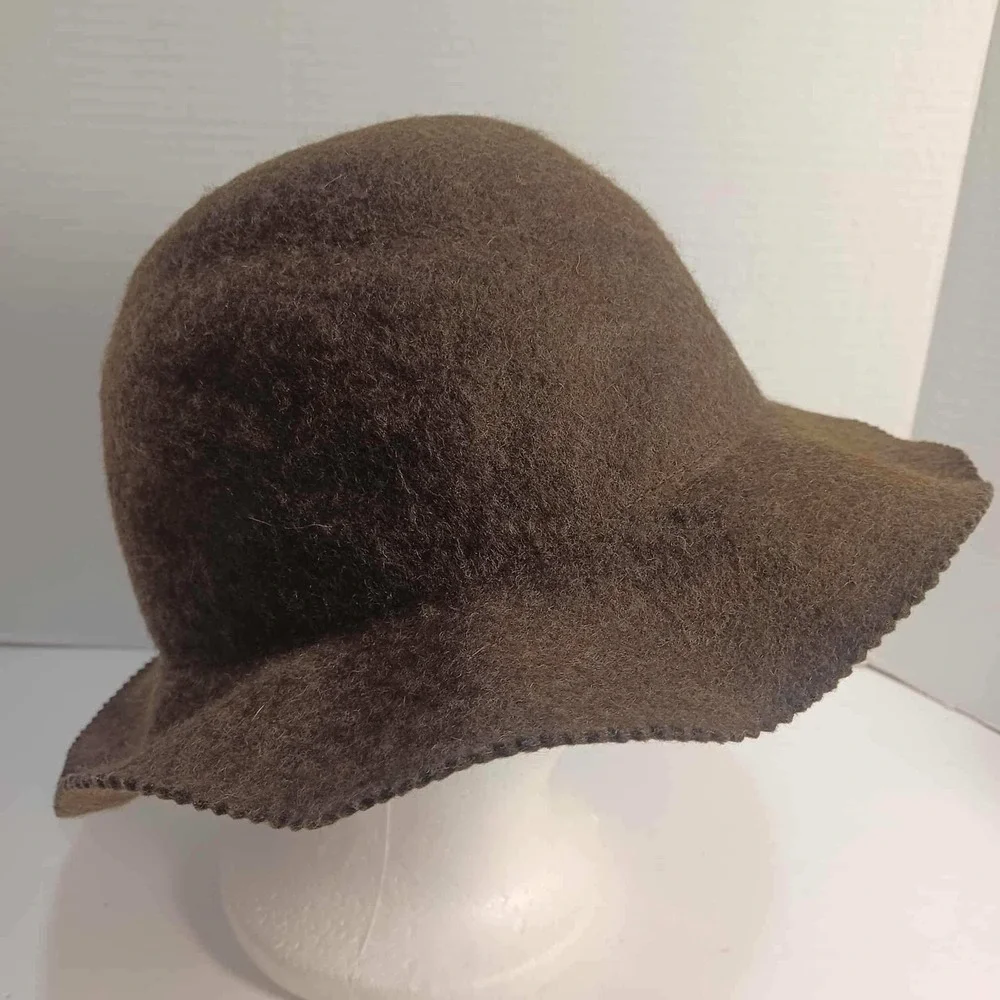 J.‎ Crew Wool Cloche Hat Brown One Size Womens Stylish Winter Fall Made Italy